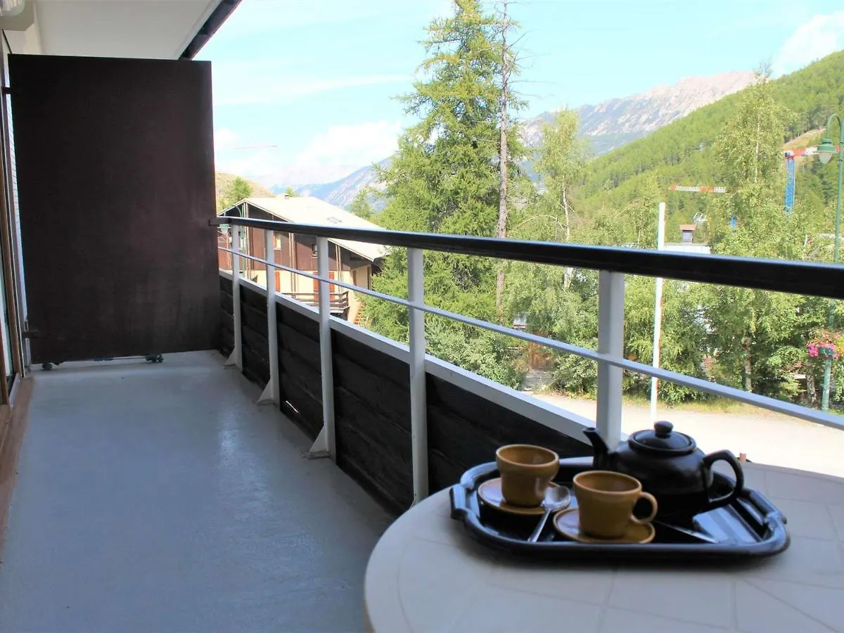 Appartement Ideal Pour 4 A Vars, Proche Pistes Et Commerces, Parking Inclus - Fr-1-330B-94 Vars  Vars (Hautes-Alpes)